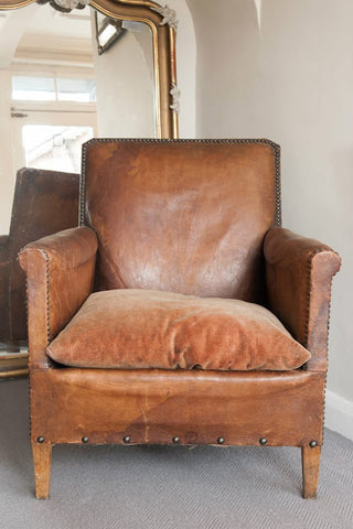 Vintage French Leather Chair in good condition - Decorative Antiques UK - 1