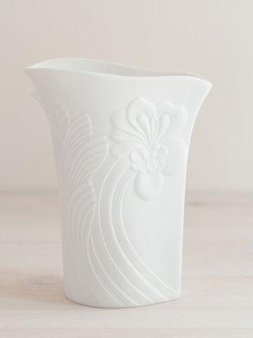 Mid Century White Bisque Kaiser Teardrop Vase by M. Frey - Decorative Antiques UK - 1