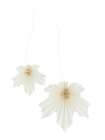 PAPER LEAVES DECORATION IN WHITE