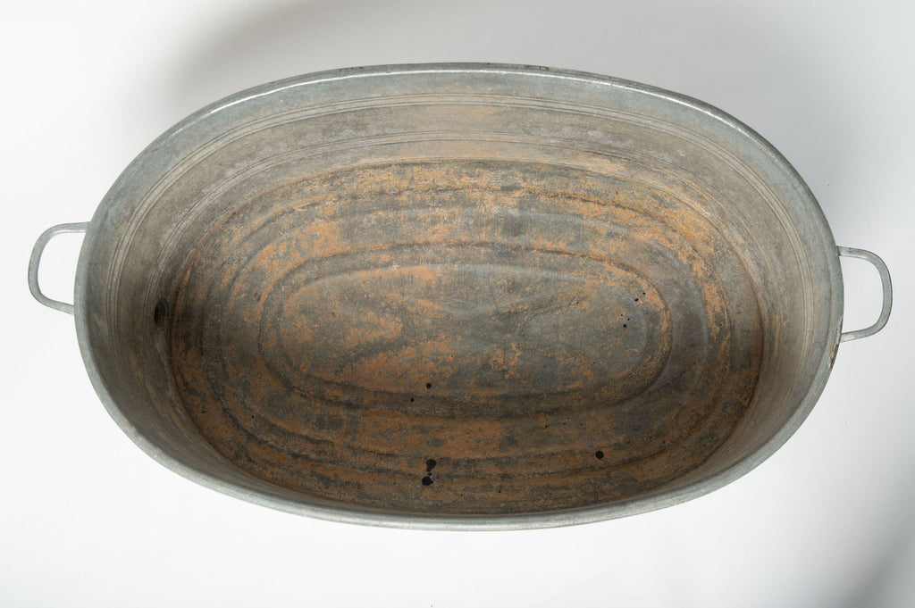 Vintage continental galvanized zinc bath tub/planter