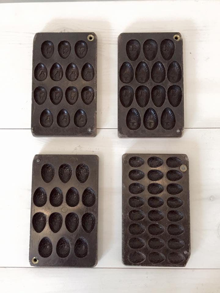 Collection 1930's Bakelite Belgian Chocolate egg moulds - Decorative Antiques UK  - 3