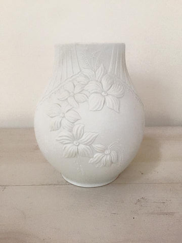 Mid Century Kaiser West Germany Porcelain Bisque Vase - Decorative Antiques UK  - 1