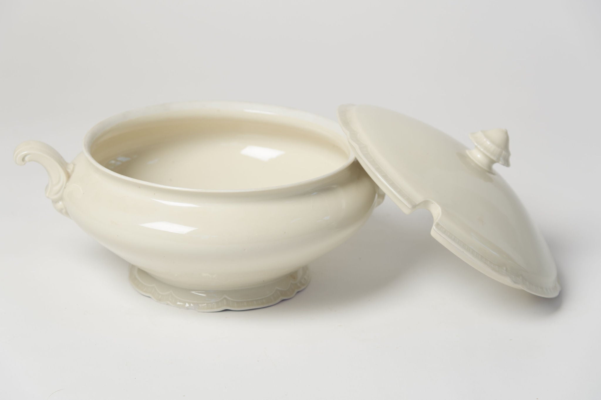 Rare Vintage Cream Tureen by Epiag DF Deutschland, circa 1940's