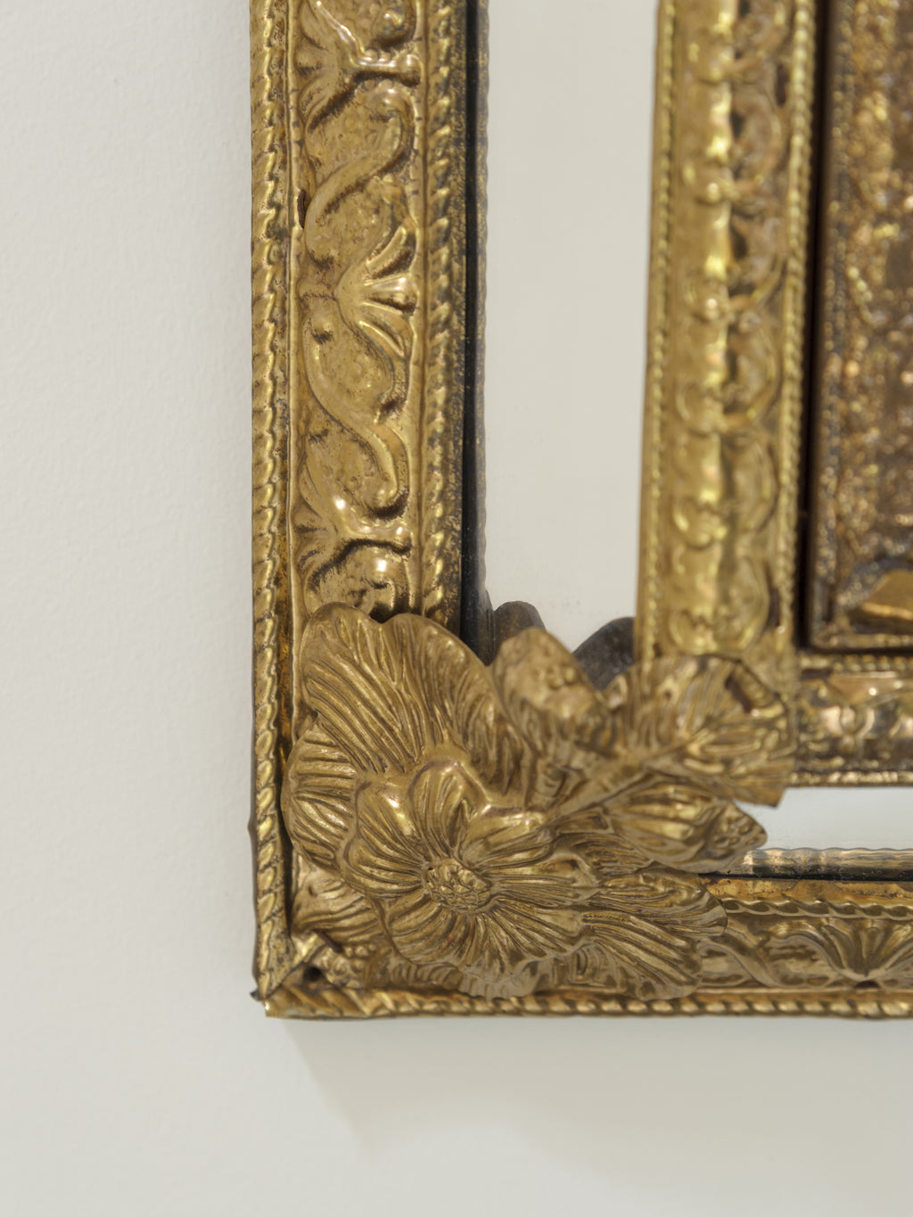 20TH CENTURY BRASS HALL CUSHION MIRROR CABINET