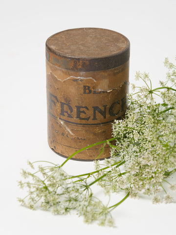 Cute Vintage Pot containing French Chalk