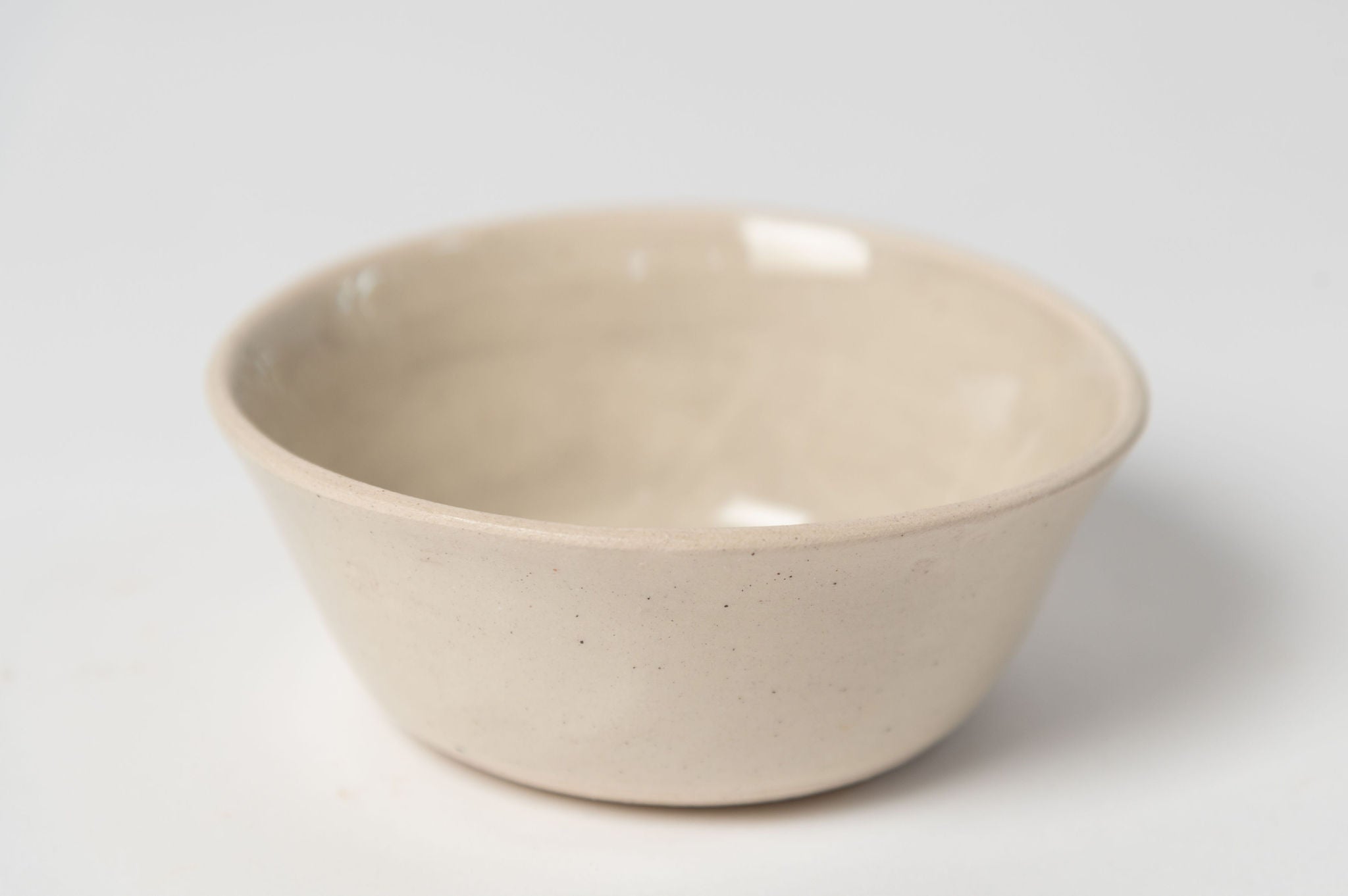 Wonki ware Ramekin pots in plain wash colour