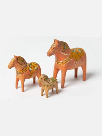 Collection antique Swedish Dala horses