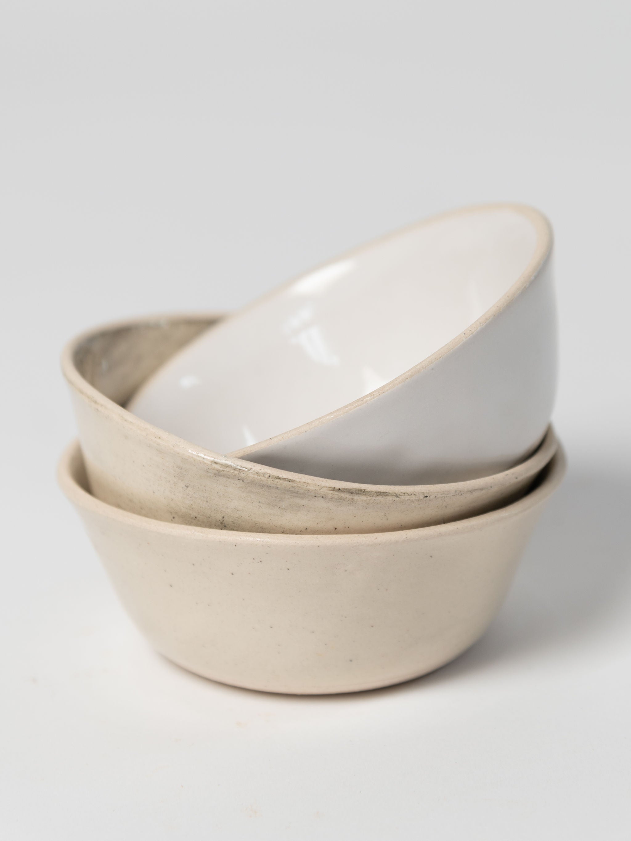 Wonki ware Ramekin pots in plain wash colour