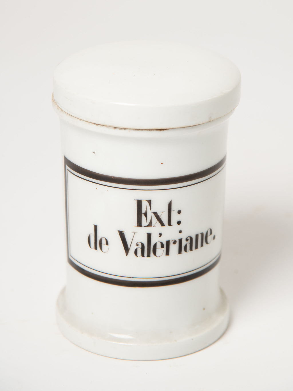 Collection of beautiful antique French apothecary lidded pots