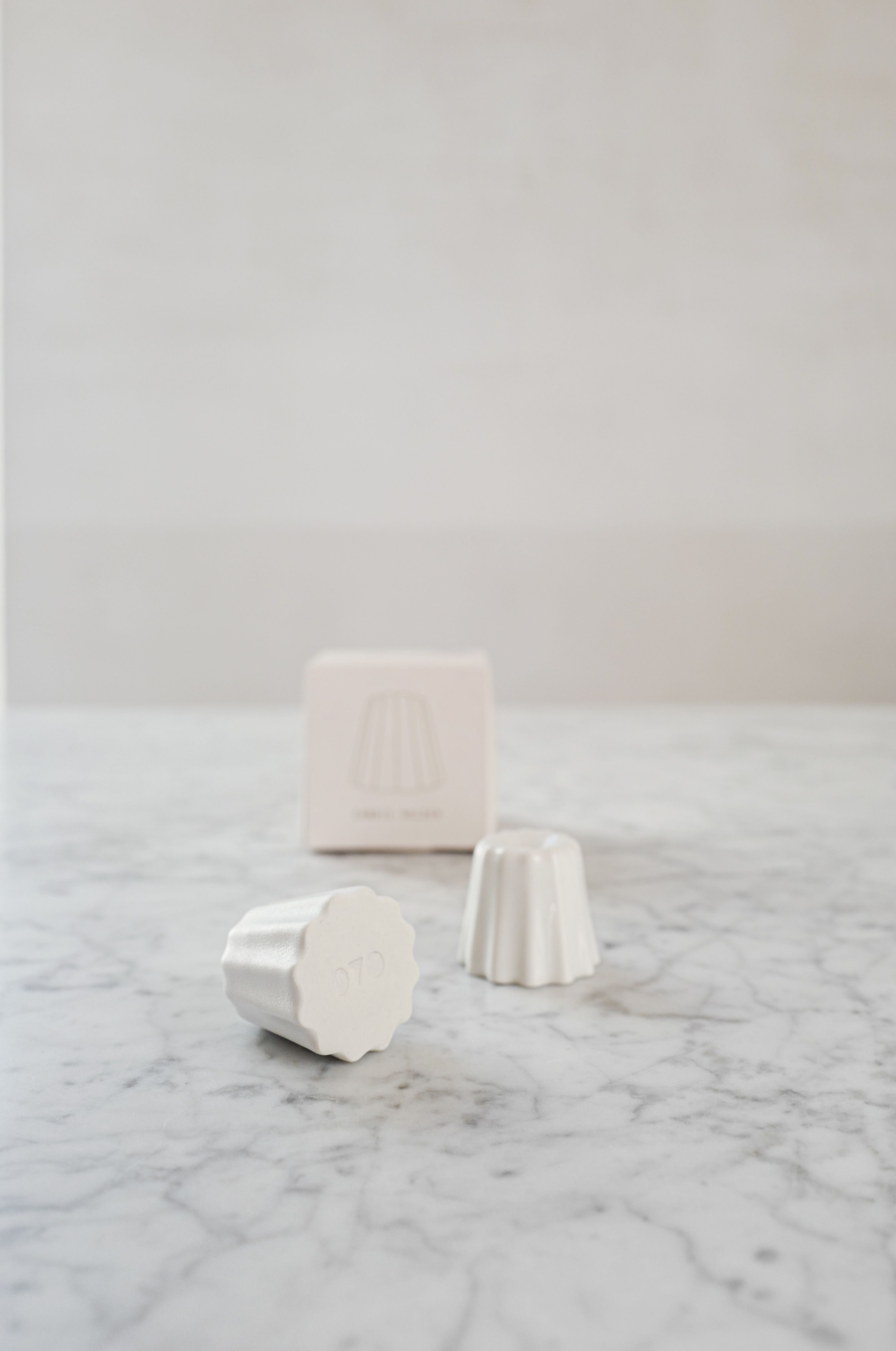 Ovo things Porcelain canele candle holder