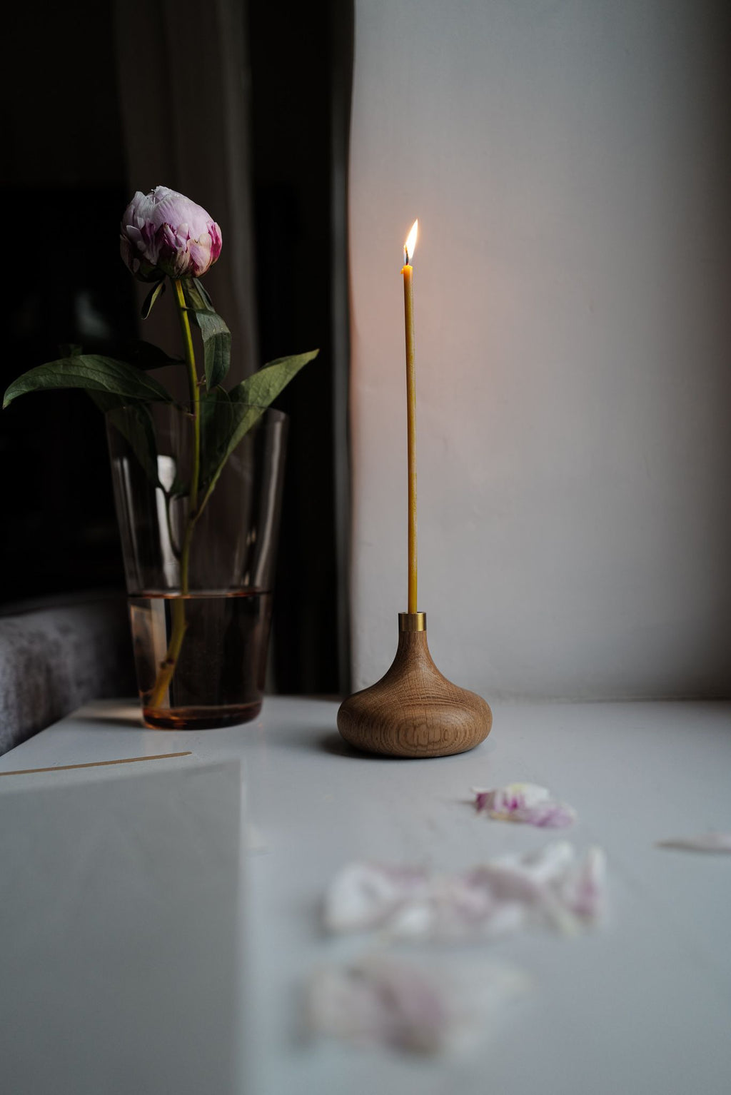 Ovo things Oak candleholder