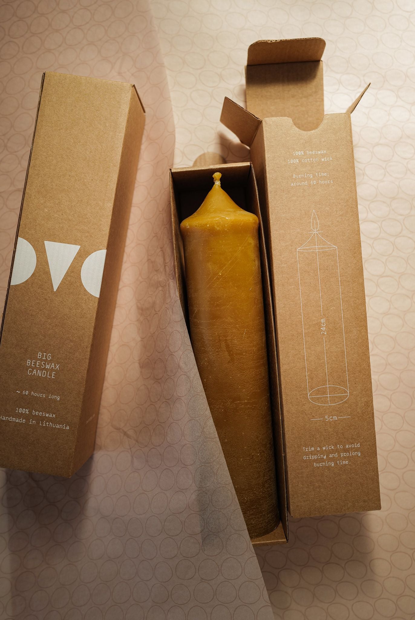 Ovo things Big Beeswax Candle