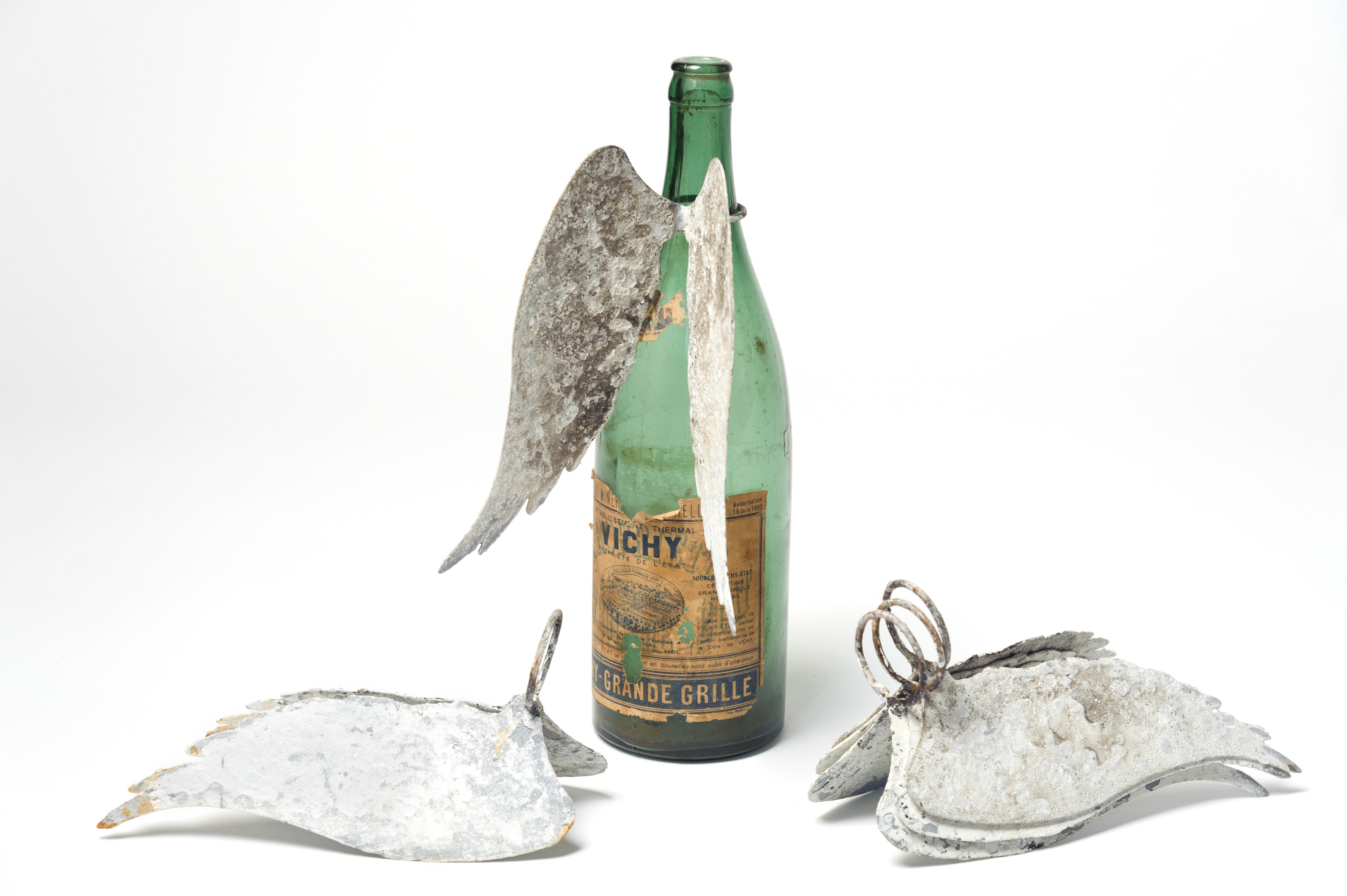 Aged Angel Wings Bottle decoration
