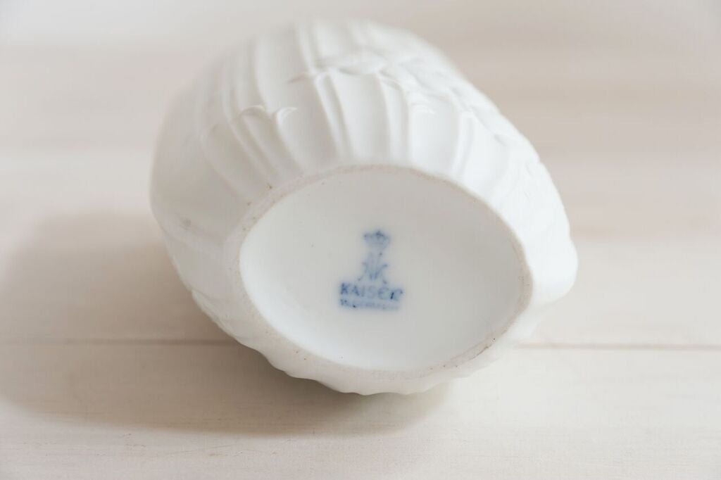 Kaiser (West German) White Bisque Porcelain Vase - Decorative Antiques UK  - 4