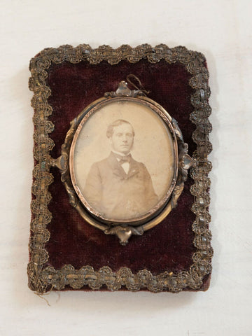 Victorian French Antique Mourning Locket Brooch on Velvet/Ex Voto